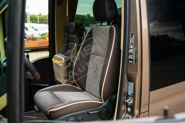 Brązowy Sprinter 6 Brązowy Sprinter 6